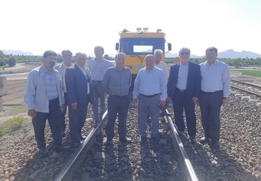 بازدید اعضای کمیسیون عالی سوانح راه آهن از راه آهن اصفهان + عکس
