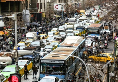 تهران در بن‌ بست ترافیکی ؛راه‌ چاره توسعه مترو شهرستان های اطراف است