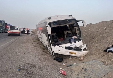 انحراف اتوبوس در جاده «داورزن» خراسان رضوی ۹ مصدوم بر جا گذاشت