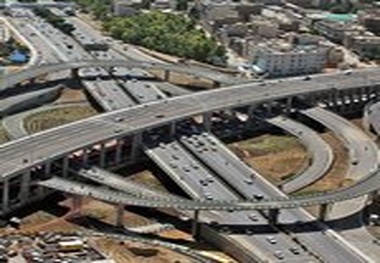 ◄ عدم دریافت عوارض بزرگراهی به معنی پرداخت یارانه به خودروسوارها، از جیب بی خودروها است