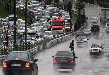 احتمال بارش و ترافیک سنگین در محورهای شمالی