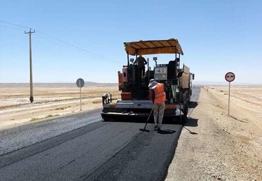 بیش از ۱۱۰ هزار تن آسفالت برای بهسازی راه های کرمانشاه