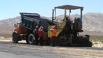 انجام عملیات بهسازی و مرمت روکش محور قدیم ساوه-تهران

