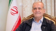 سوال روزنامه اصلاح طلب از اصولگرایان تندرو: چرا بجای اسرائیل به پزشکیان و اصلاح طلبان حمله می کنید؟!